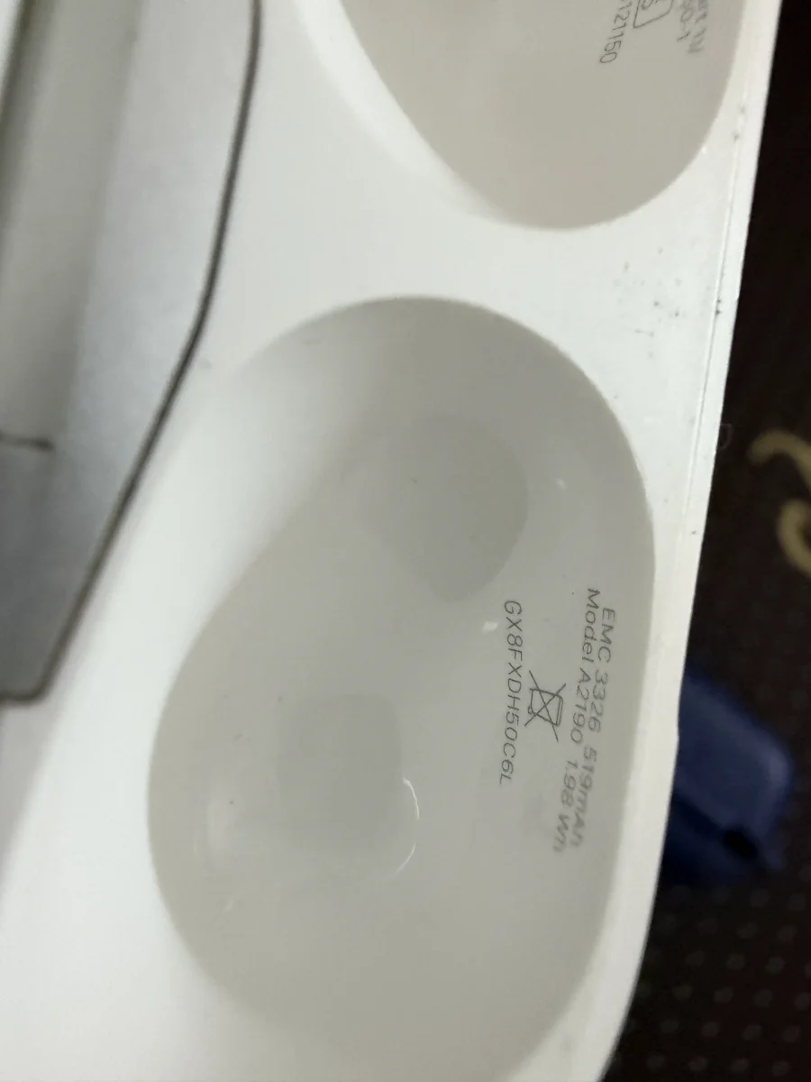 Apple AirPods Pro 1st Gen - NewSa | NewSa